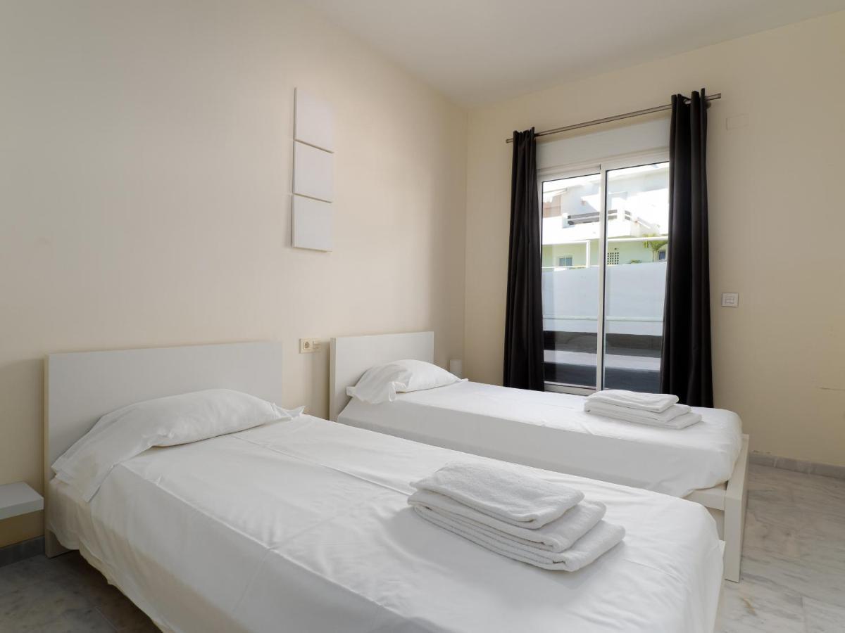 2051-New 3 Bedrooms On Golf Estepona Luaran gambar