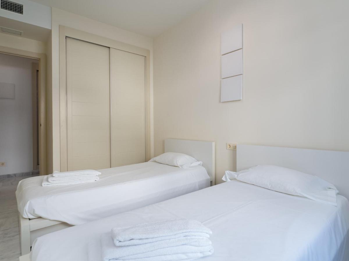 2051-New 3 Bedrooms On Golf Estepona Luaran gambar